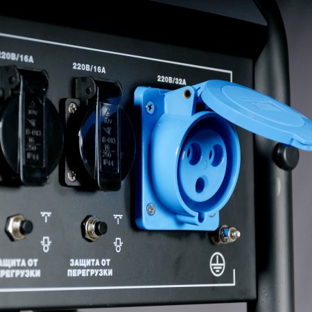 Бензиновый генератор FUBAG BS 6600 A ES с электростартером и коннектором автоматики Бензиновый генератор FUBAG BS 6600 A ES с электростартером и коннектором автоматики в Костроме фото