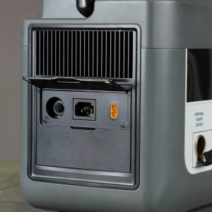 Портативная электростанция FUBAG AS 2400i (аккумулятор LiFePO4) в Костроме фото